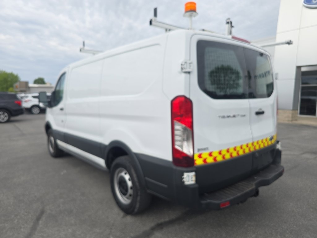 Used 2016 Ford Transit 250 130 Low Roof RWD image 16