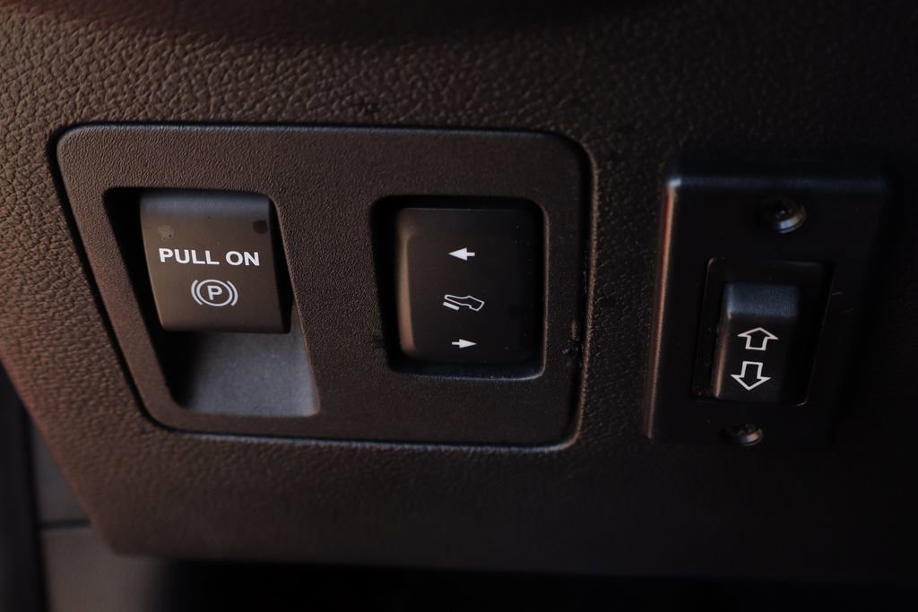 Used 2019 Ford F150 Raptor w/ Equipment Group 802A Luxury AWD/4WD image 25