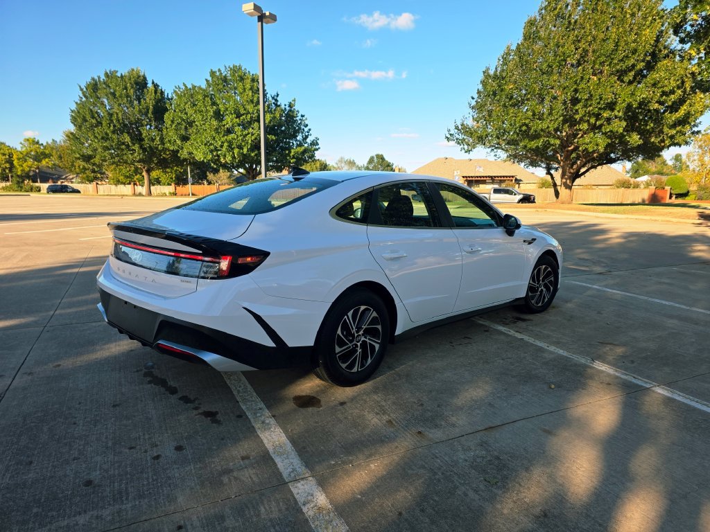 Used 2026 Hyundai Sonata Blue FWD image 17