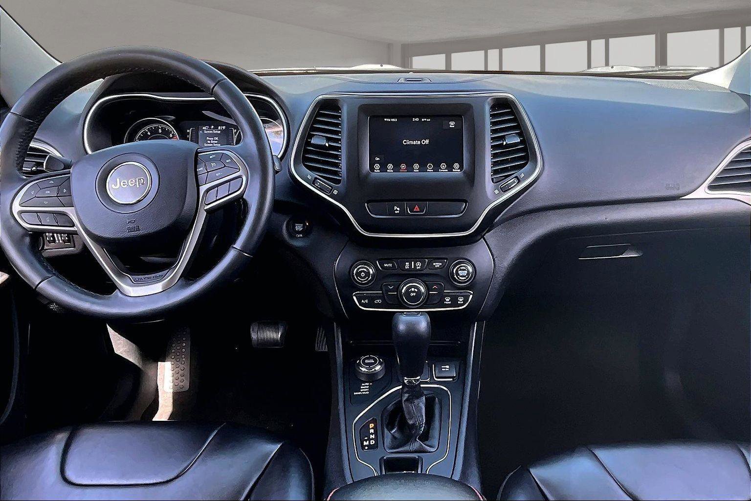 Used 2019 Jeep Cherokee Latitude Plus image 17