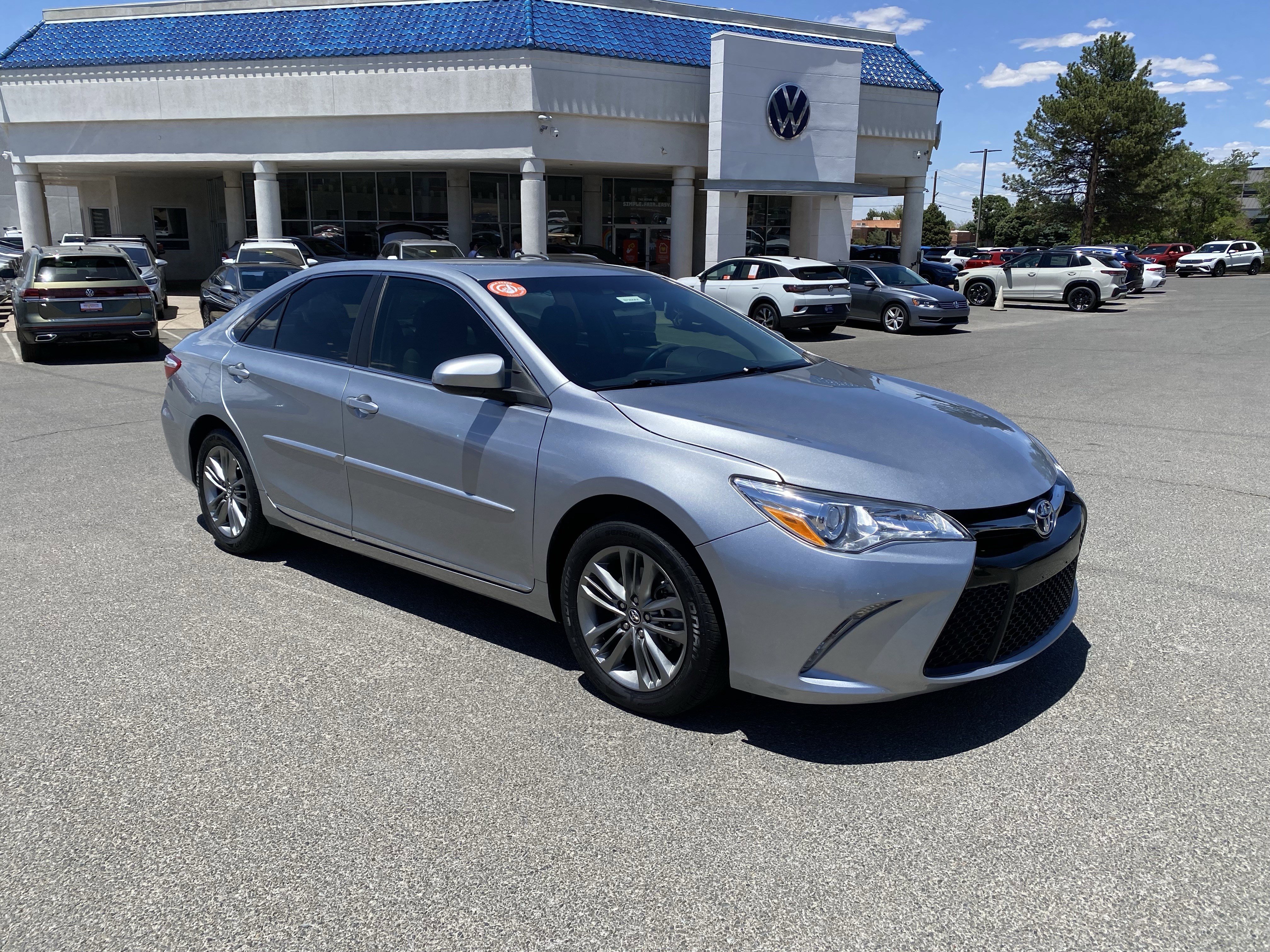 Used 2017 Toyota Camry SE FWD image 38