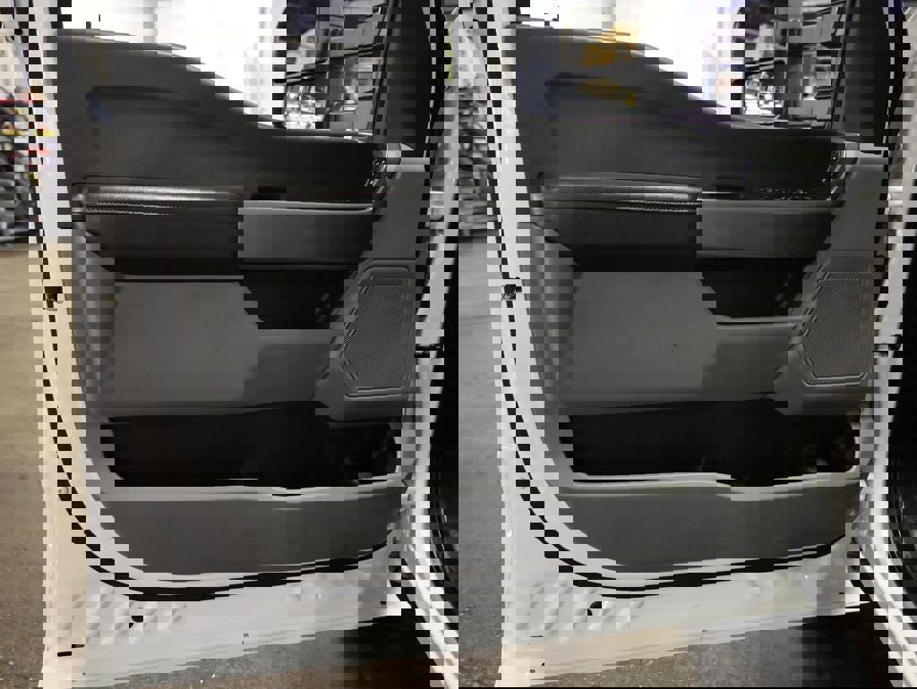 Used 2024 Ford F350 XLT w/ FX4 Off-Road Package image 18