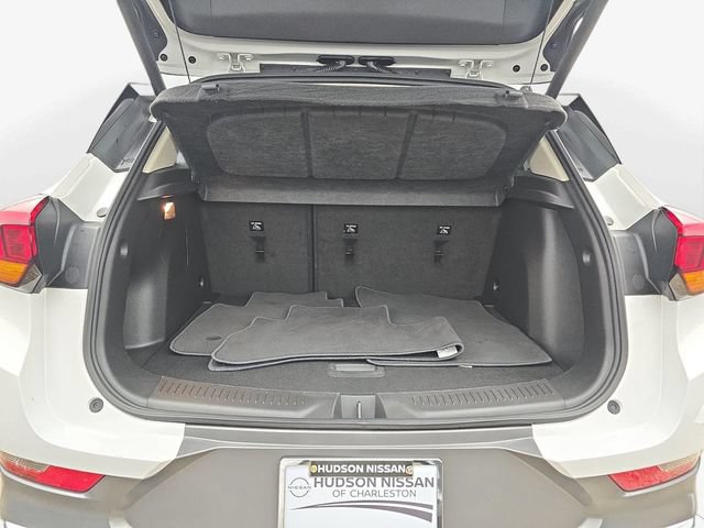 Used 2023 Buick Encore GX Essence w/ Experience Buick Package FWD image 30