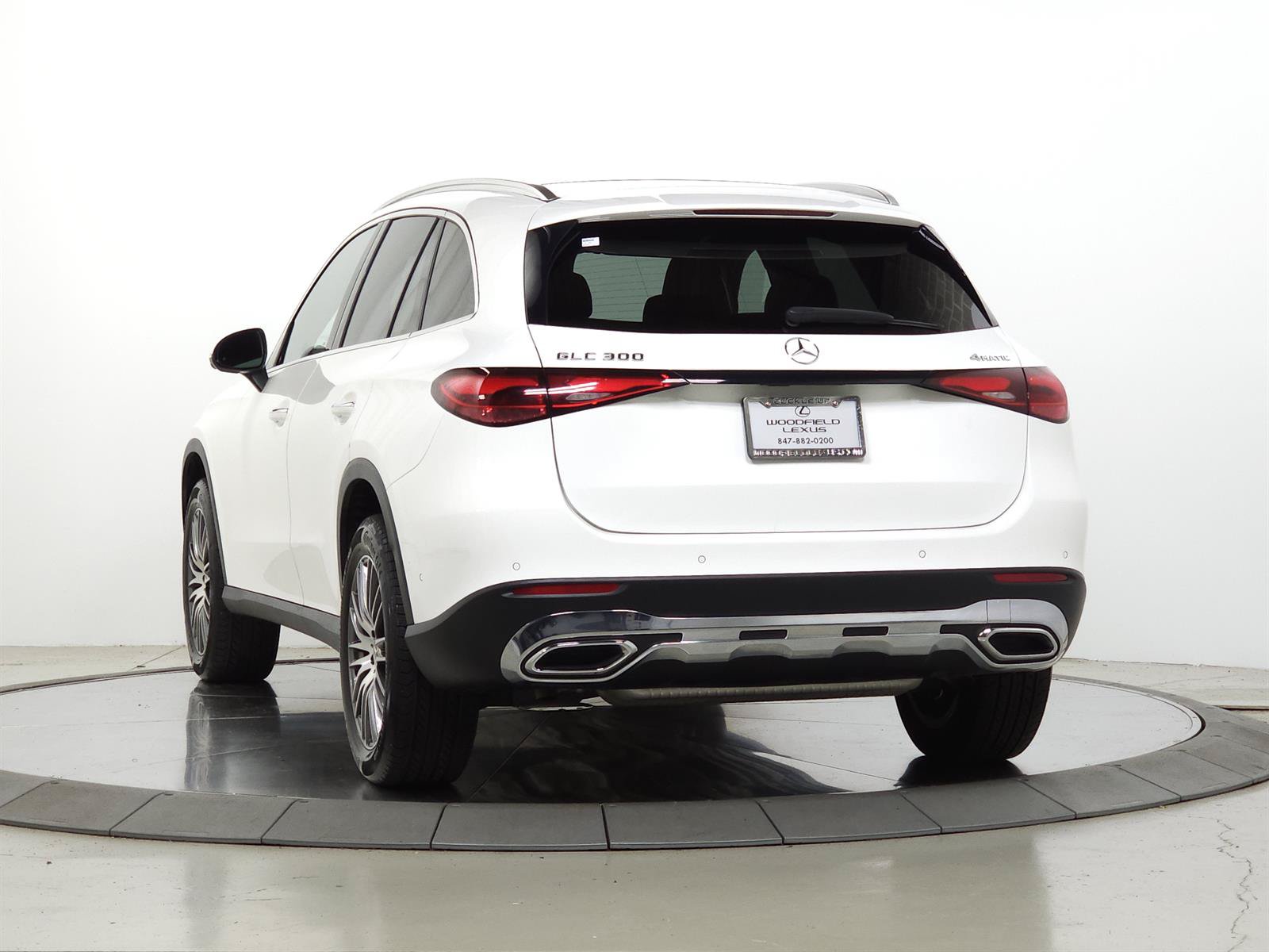 Used 2023 Mercedes-Benz GLC 300 4MATIC image 6