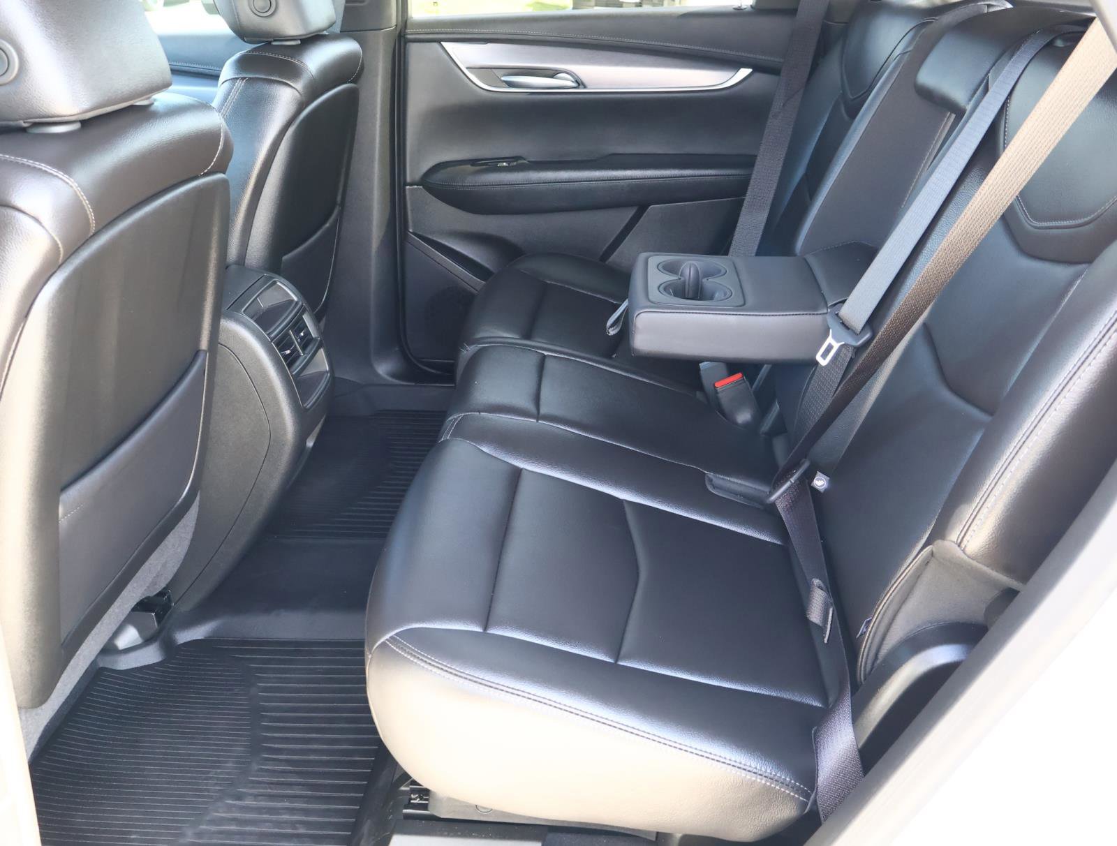 Used 2025 Cadillac XT5 Luxury w/ LPO, Floor Liner Package image 24