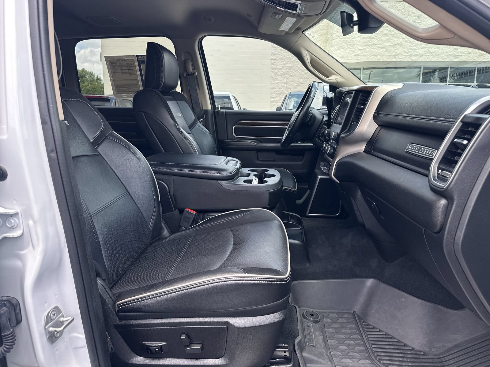 Used 2022 RAM 2500 Laramie AWD/4WD image 22