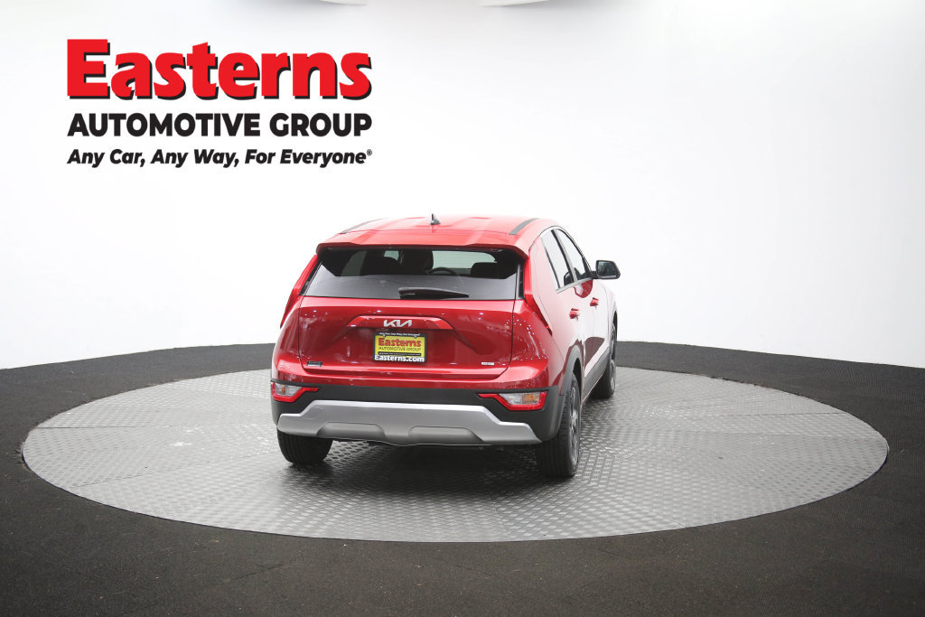 Used 2025 Kia Niro LX FWD image 38