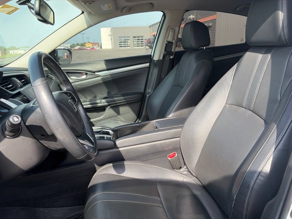 Used 2017 Honda Civic EX-L image 4