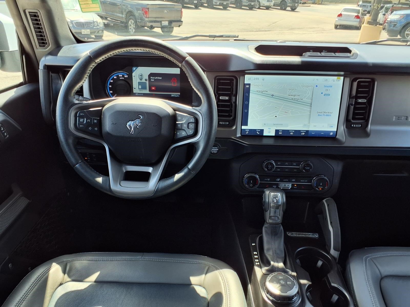 Used 2022 Ford Bronco Outer Banks AWD/4WD image 13
