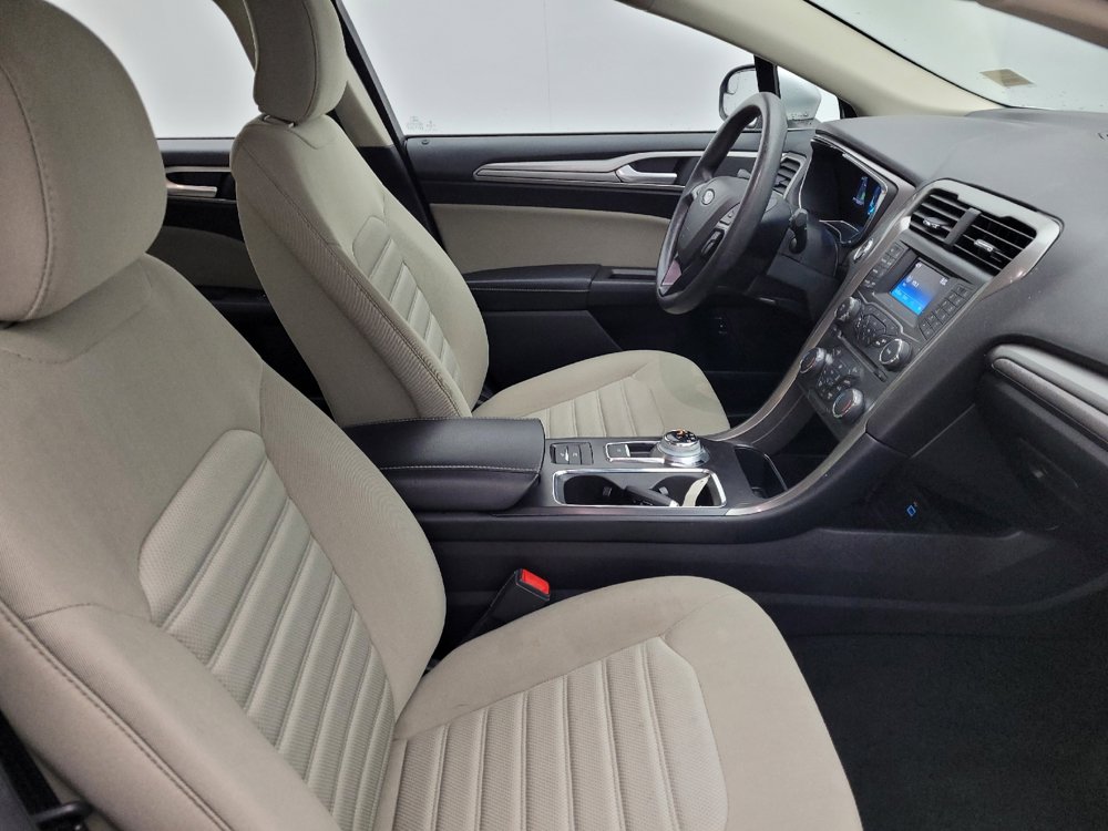 Used 2018 Ford Fusion S image 21