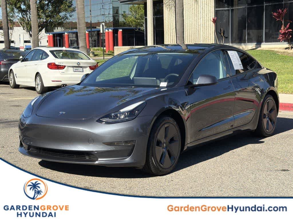 Used 2022 Tesla Model 3 image 1