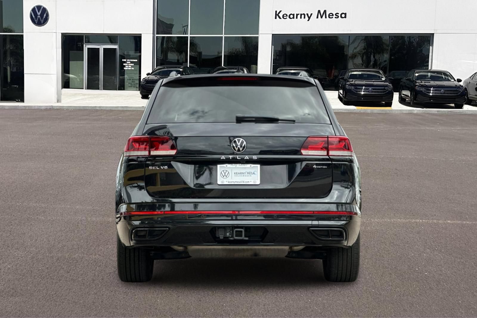 Used 2023 Volkswagen Atlas SEL R-Line AWD/4WD image 5