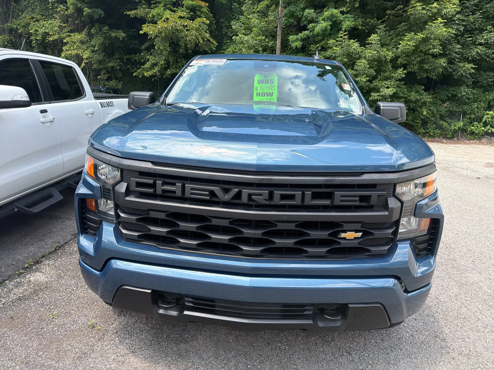 Used 2024 Chevrolet Silverado 1500 Custom AWD/4WD image 3