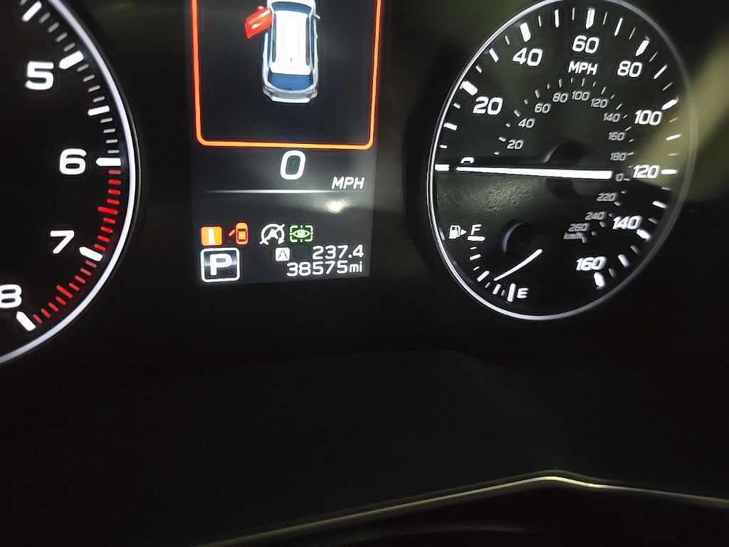 Used 2023 Subaru Outback Touring AWD/4WD image 7