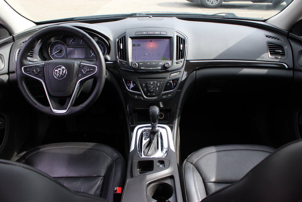 Used 2015 Buick Regal Premium w/ Experience Buick Package FWD image 37
