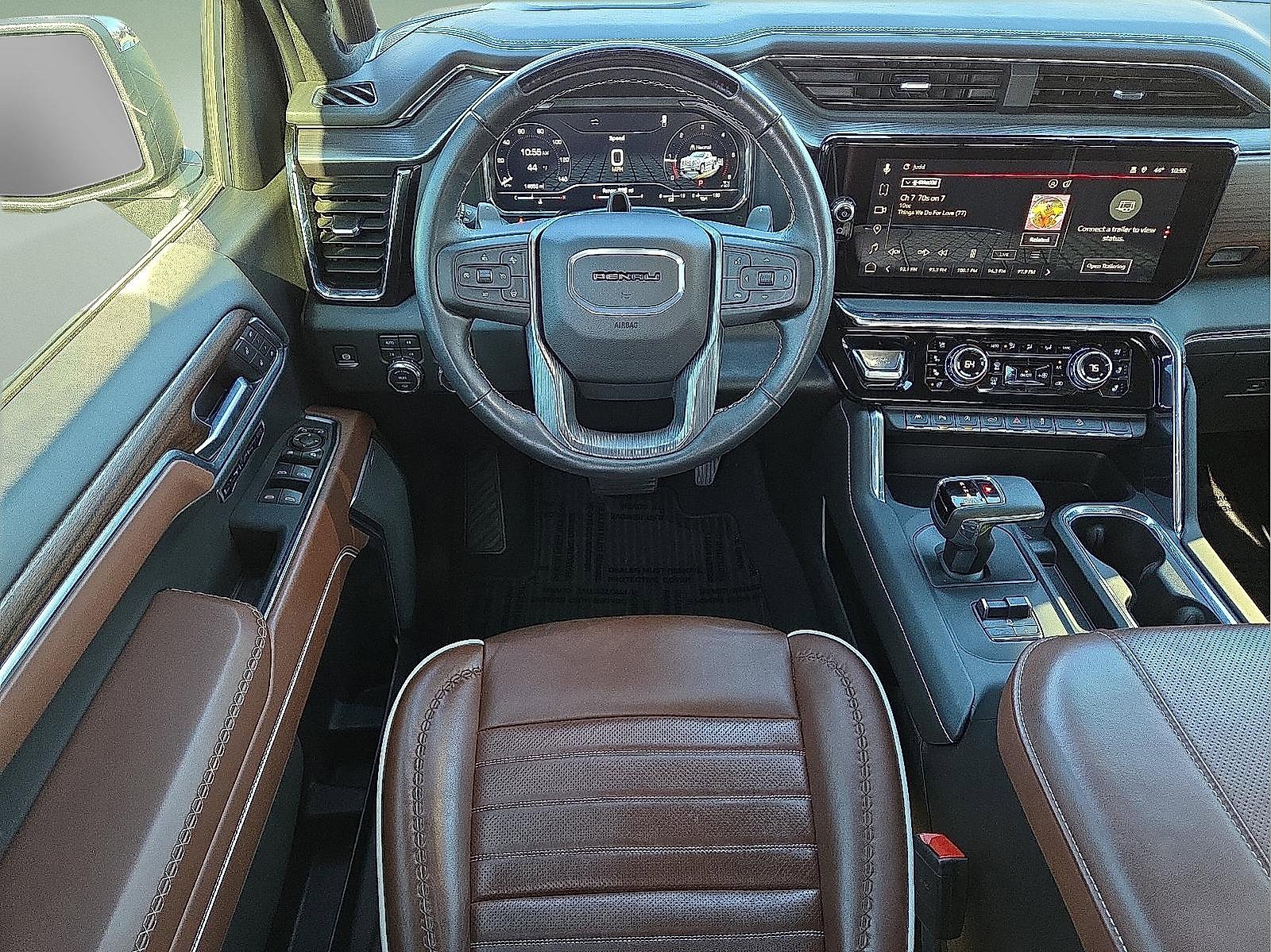 Used 2025 GMC Sierra 1500 Denali Ultimate image 11