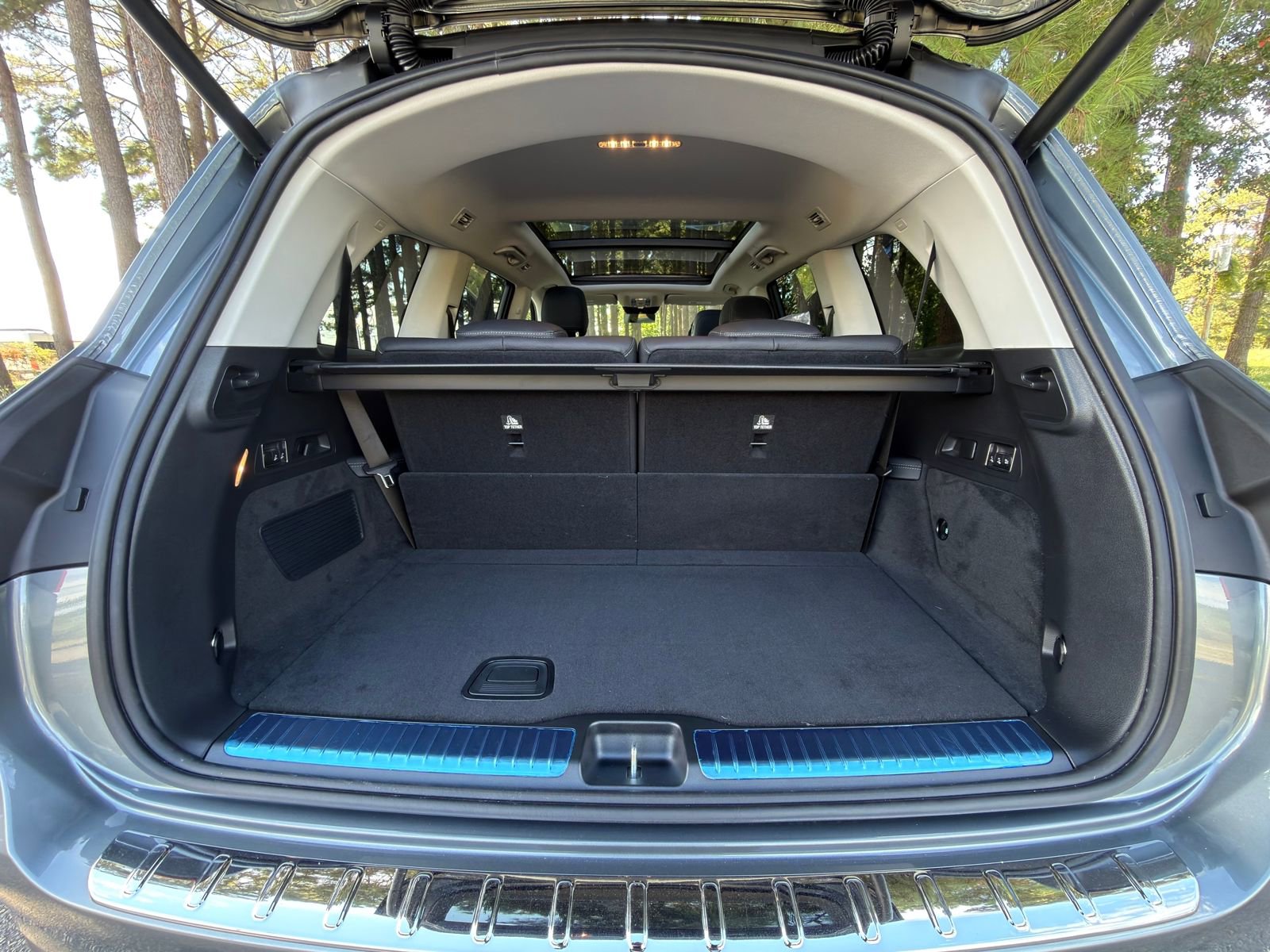New 2026 Mercedes-Benz GLS 580 4MATIC image 17