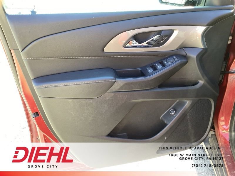 Used 2020 Chevrolet Traverse LT w/ Driver Confidence II Package image 18