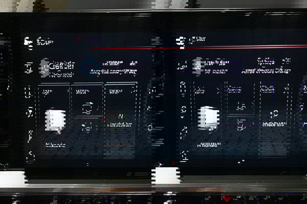 Used 2025 GMC Sierra 3500 SLT w/ SLT Premium Package image 59