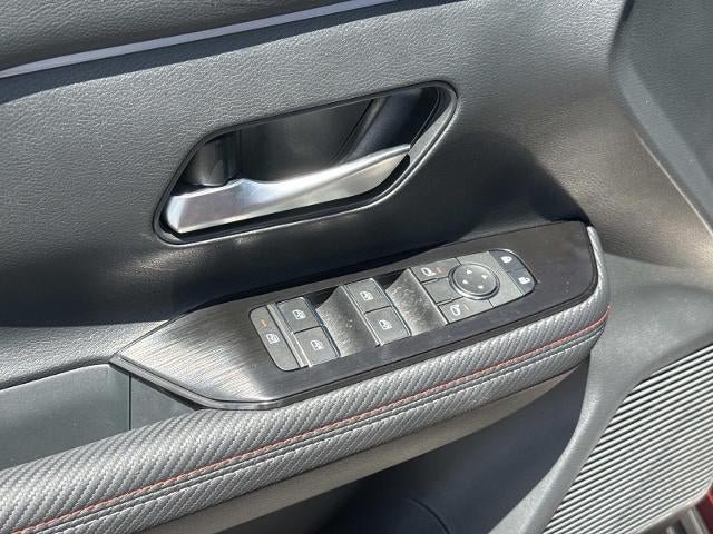 Used 2026 Nissan Kicks SR w/ SR Premium Package AWD/4WD image 12