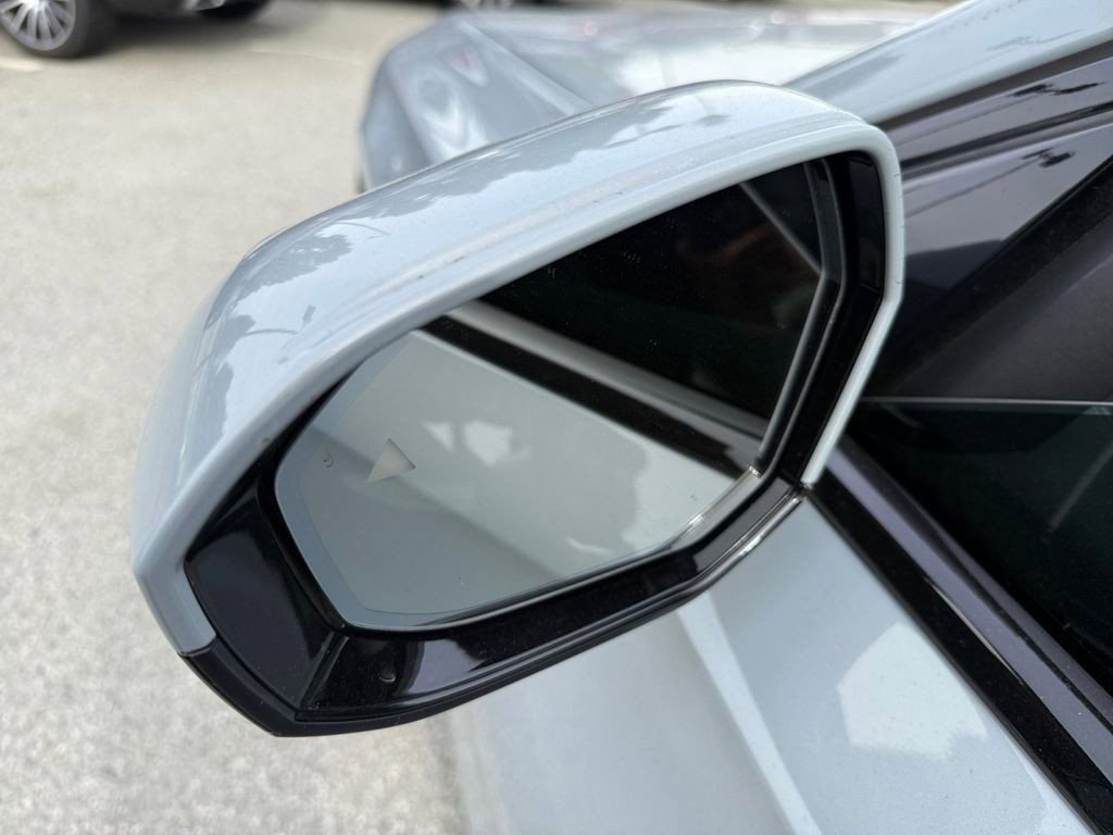 Used 2023 BMW 740i image 35