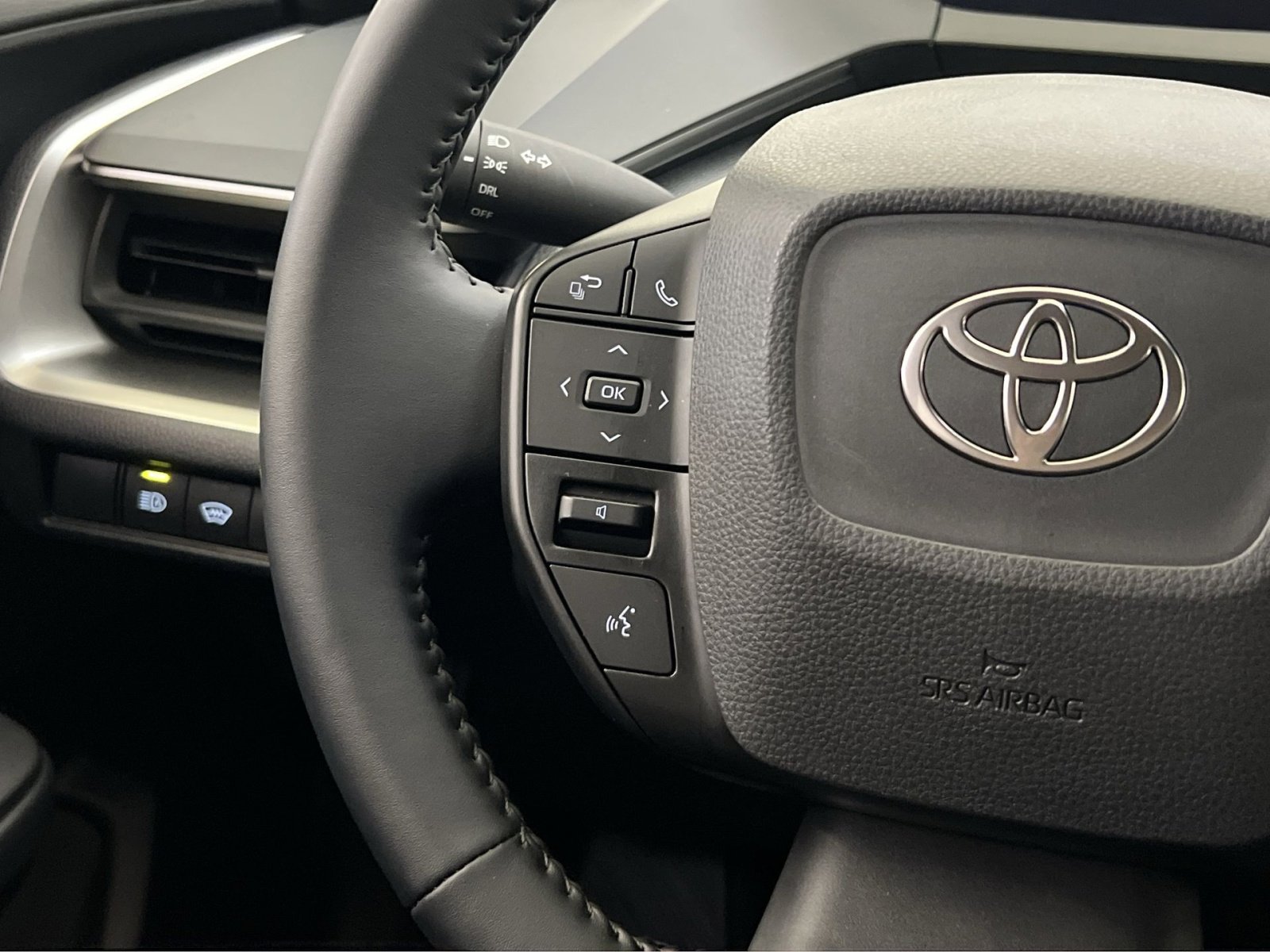 Used 2026 Toyota Prius LE image 34