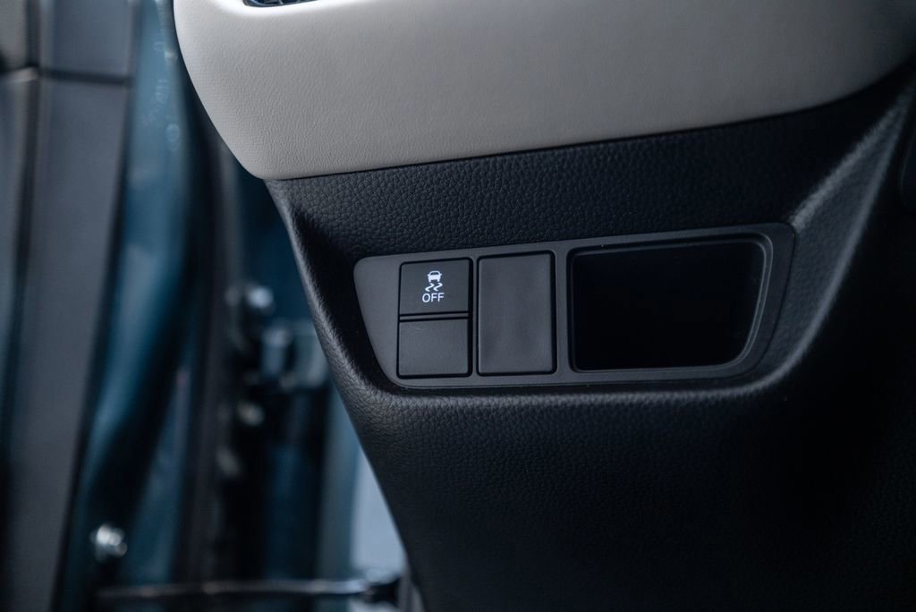 Used 2023 Honda HR-V LX image 22