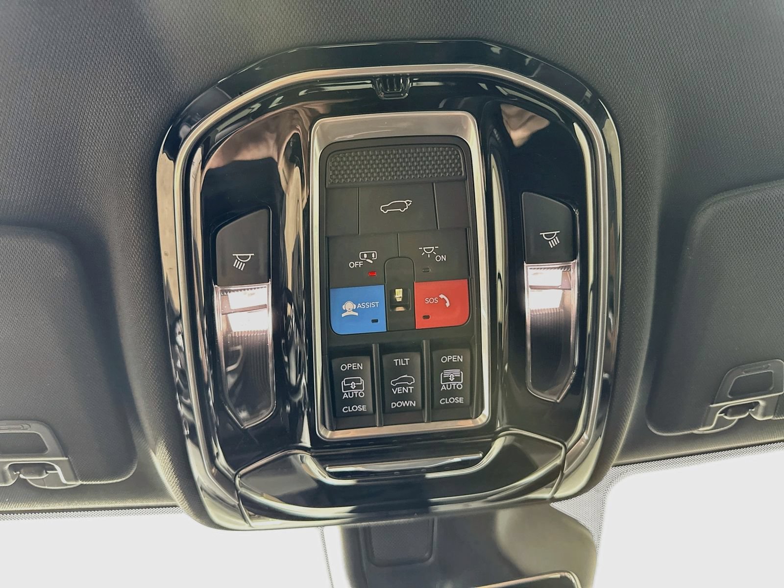 Used 2021 Jeep Grand Cherokee L Summit w/ Advanced Protech Group IV AWD/4WD image 30