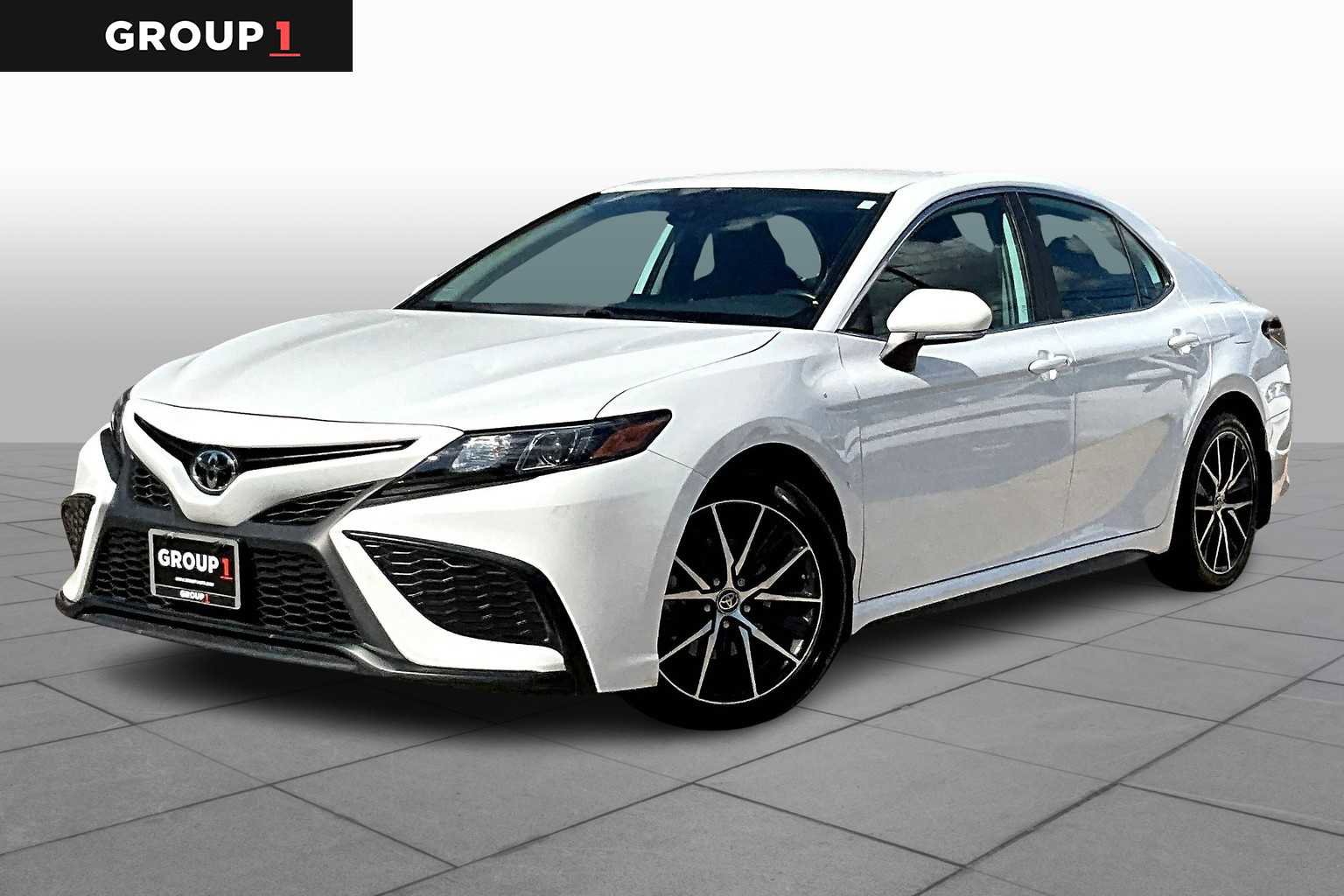 Used 2023 Toyota Camry SE