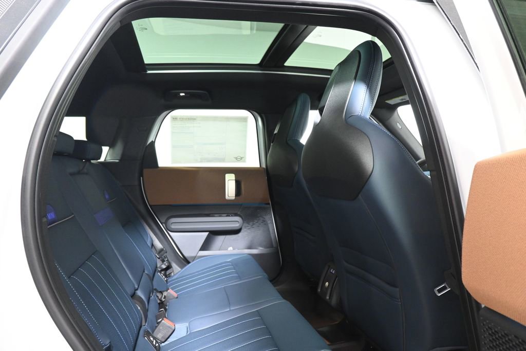 Used 2025 MINI Cooper Countryman S w/ Comfort Package Max image 19