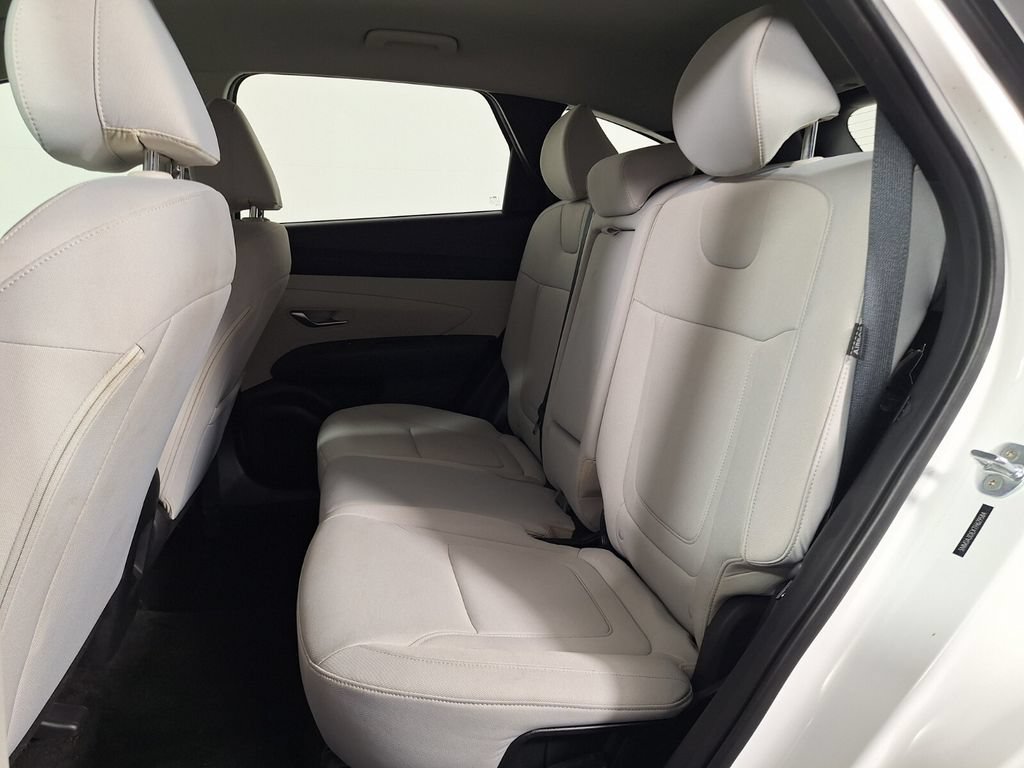 Used 2026 Hyundai Tucson SE FWD image 12
