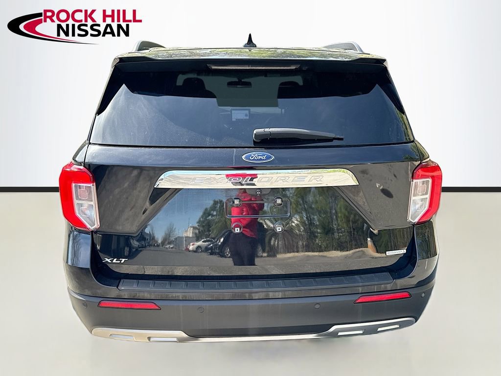 Used 2020 Ford Explorer XLT w/ Equipment Group 202A image 6