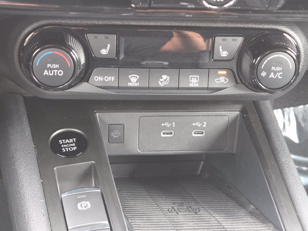 New 2026 Nissan Kicks SV w/ Cold Weather Package AWD/4WD image 8
