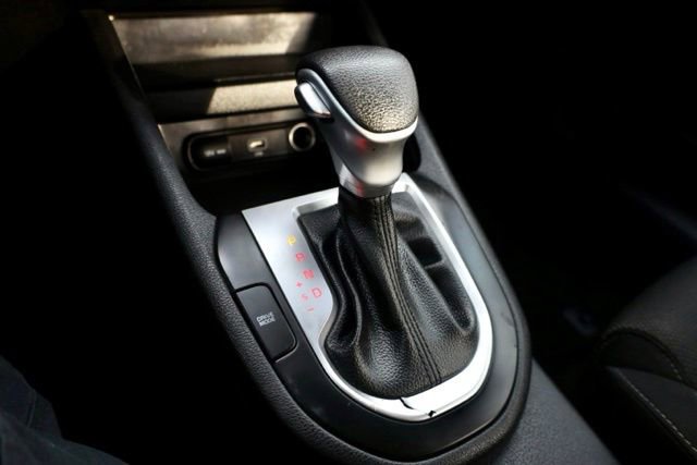 Used 2022 Kia Forte LXS image 27