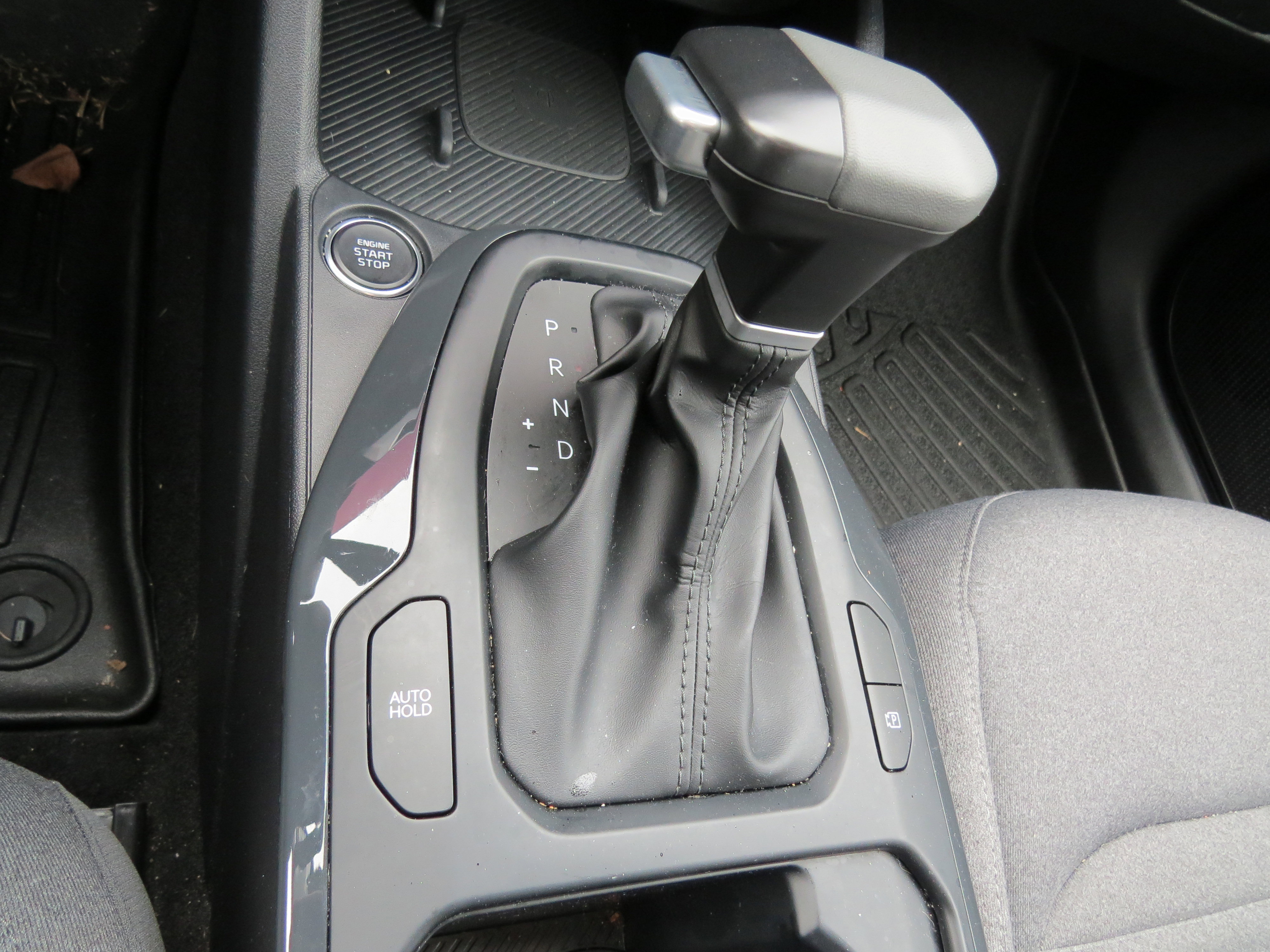 Used 2025 Kia K4 EX image 16