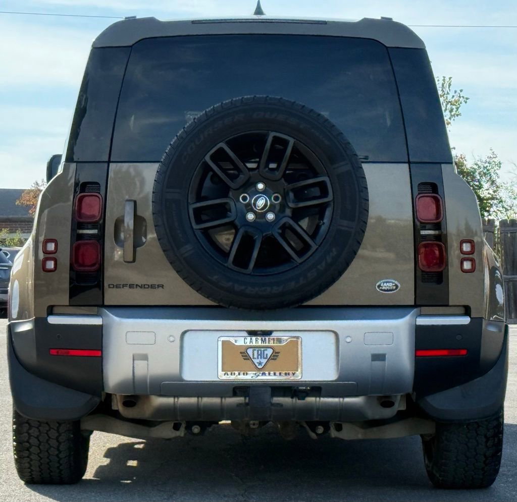 Used 2021 Land Rover Defender 110 S image 4