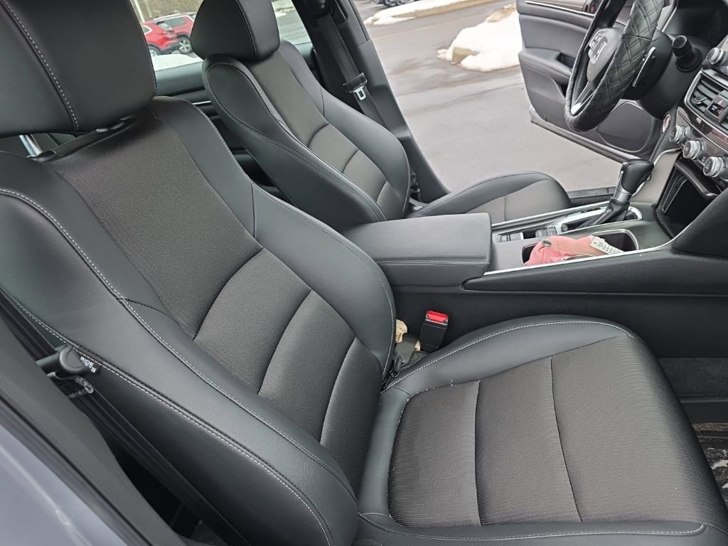 Used 2022 Honda Accord Sport image 25