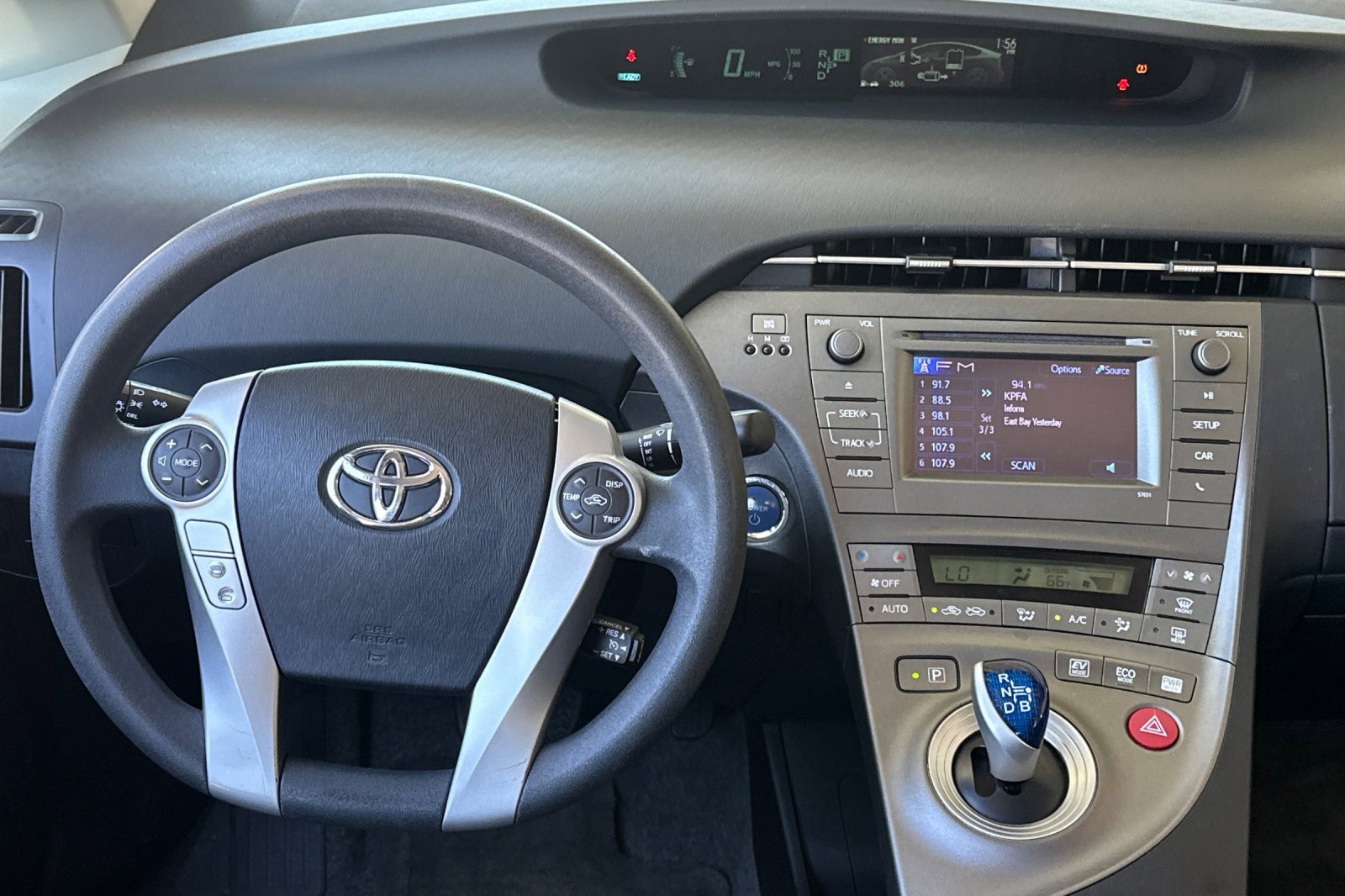 Used 2012 Toyota Prius Two FWD image 4