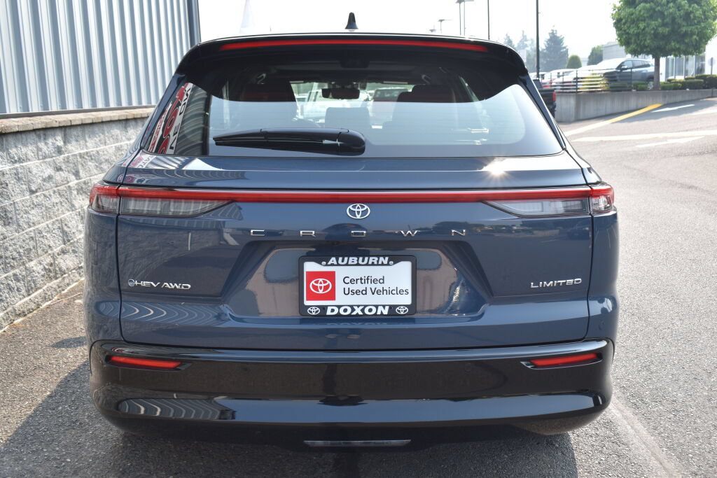 Certified 2025 Toyota Crown Signia w/ Advanced Technology Package AWD/4WD image 6