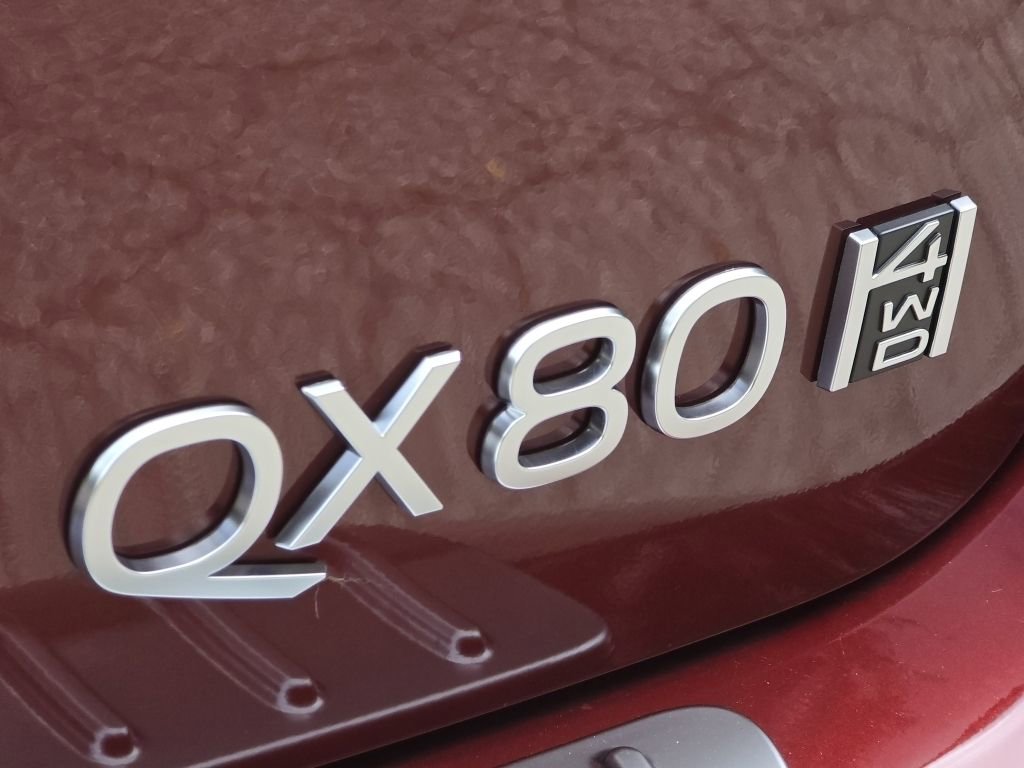 New 2025 INFINITI QX80 Luxe w/ Exterior Package image 14