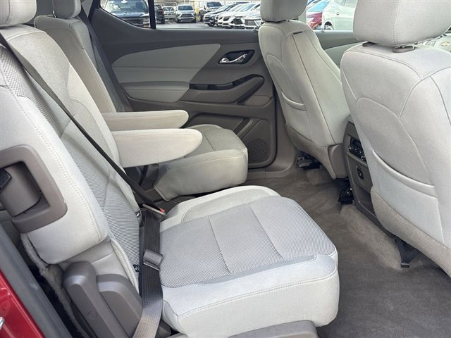 Used 2018 Chevrolet Traverse LT image 25