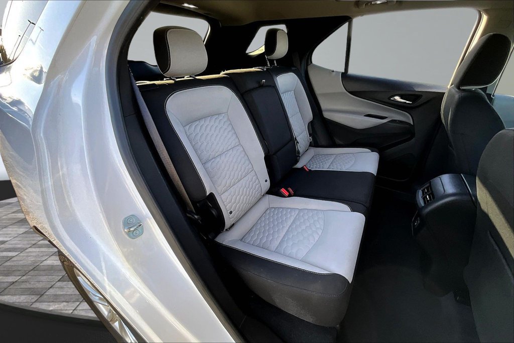 Used 2020 Chevrolet Equinox LS AWD/4WD image 25