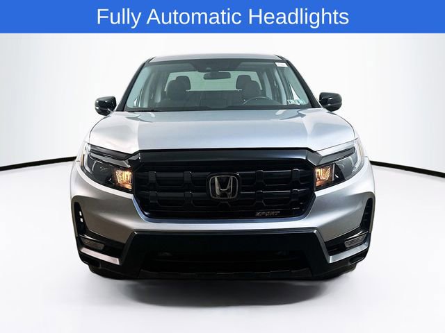 Used 2025 Honda Ridgeline Sport image 2