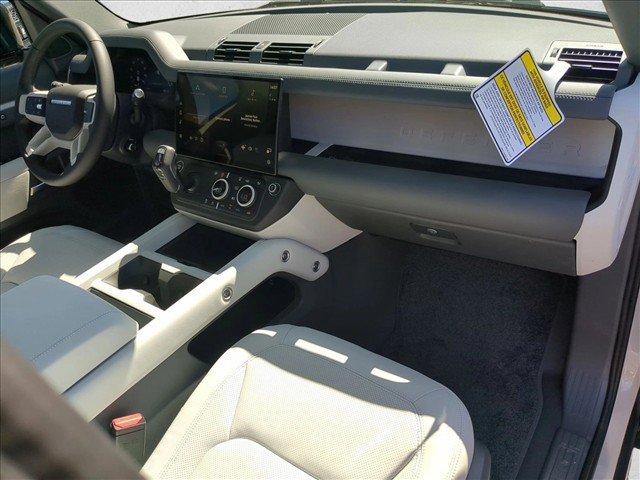New 2026 Land Rover Defender 110 X-Dynamic SE AWD/4WD image 28