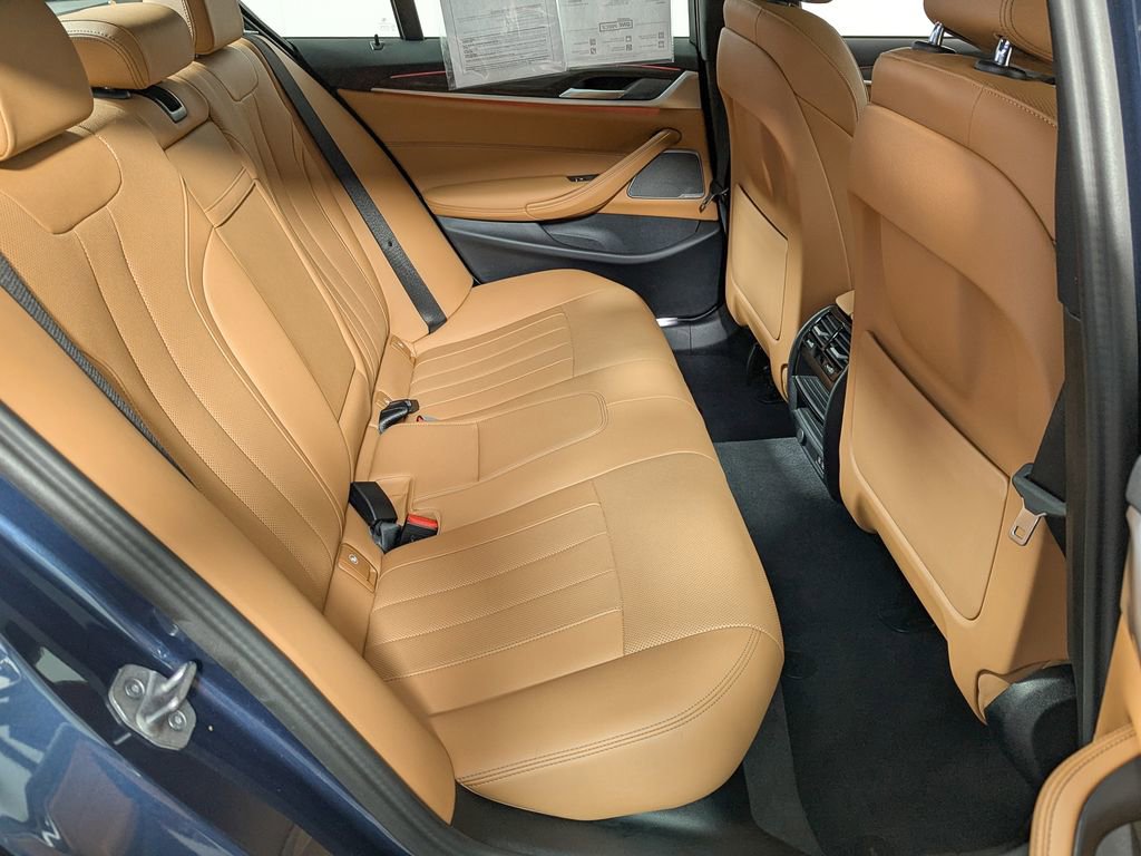 Certified 2023 BMW 530i xDrive w/ M Sport Package image 42