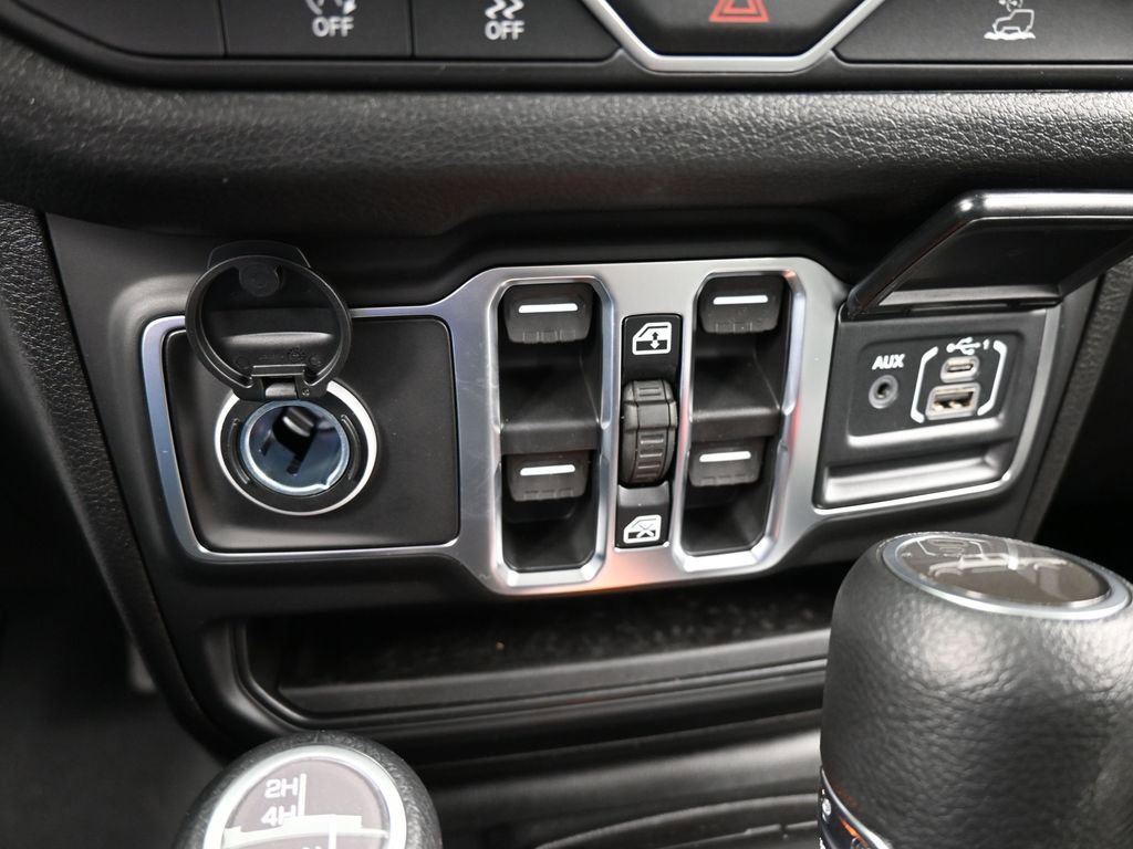 New 2026 Jeep Gladiator Sport AWD/4WD image 18