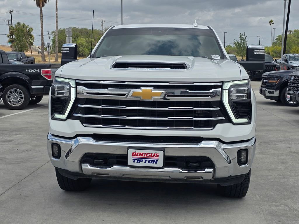 Used 2024 Chevrolet Silverado 2500 LTZ image 10