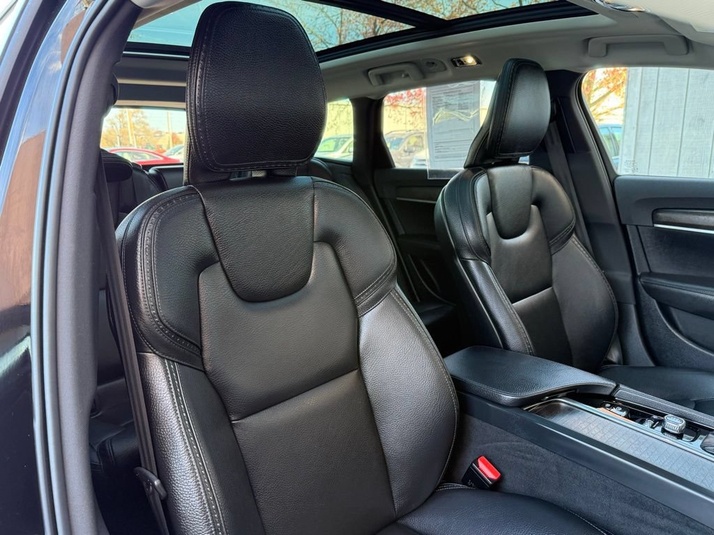 Used 2020 Volvo V90 T6 Cross Country w/ Protection Package Premier AWD/4WD image 26