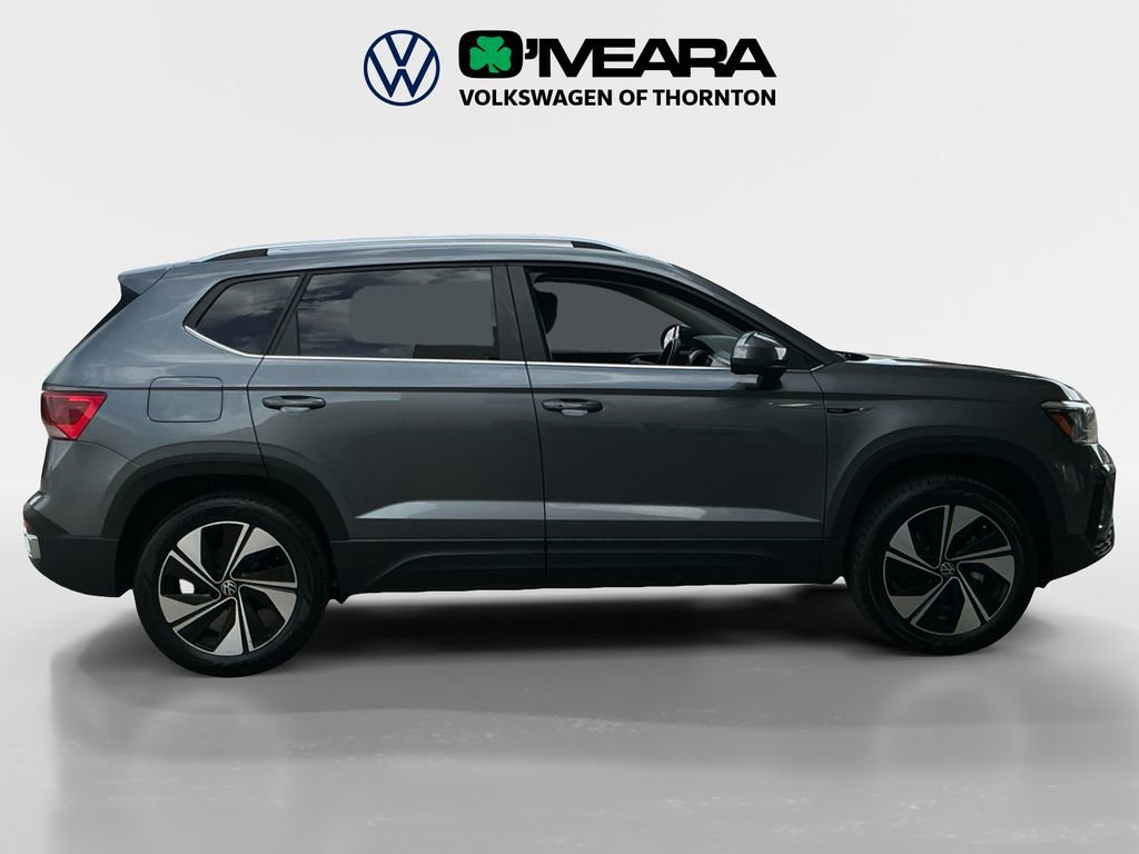 Used 2023 Volkswagen Taos SE w/ Panoramic Sunroof Package image 6