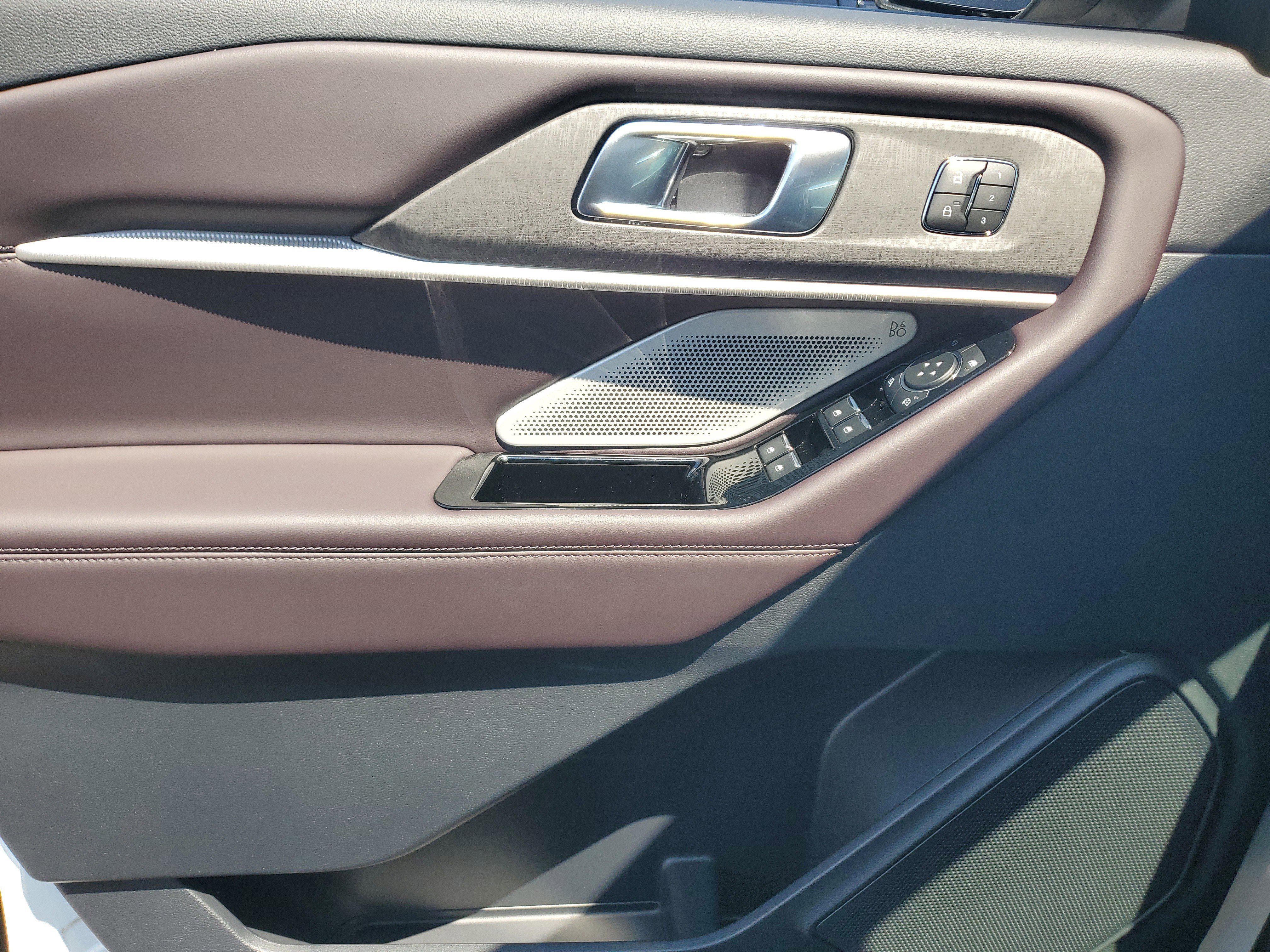 New 2026 Ford Explorer Platinum RWD image 13